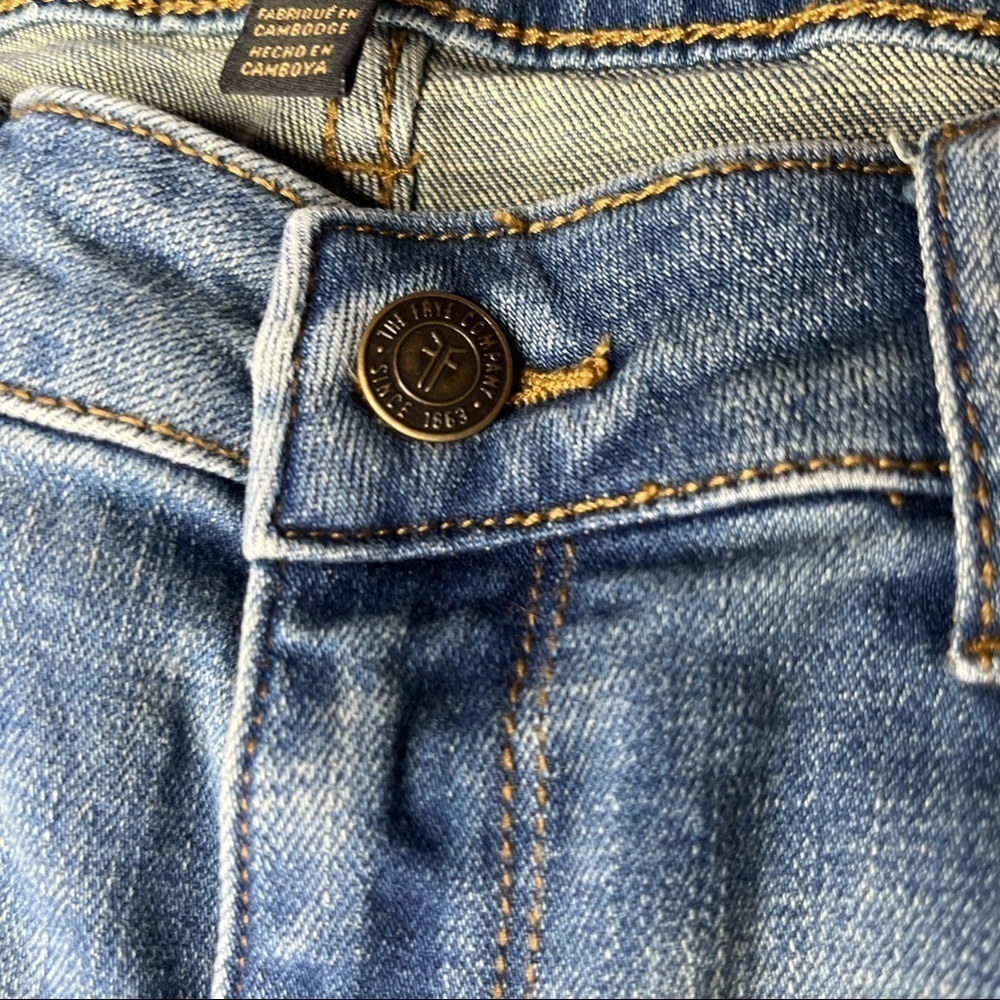 Frye Medium Wash Skinny Jeans Size 10 - Picture 4 of 7